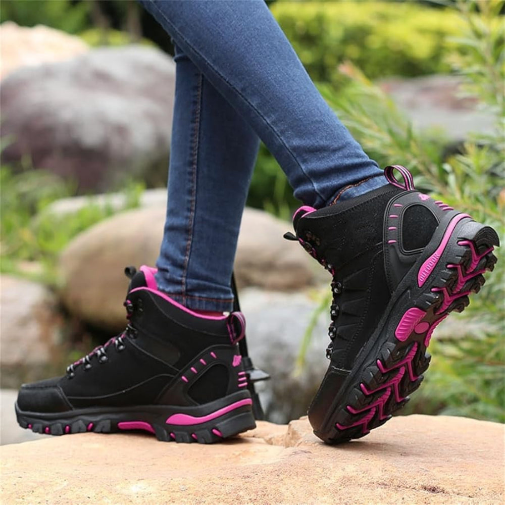 Breathable Hiking Shoes with Good Traction