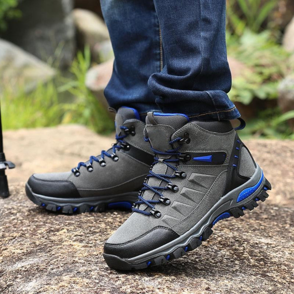 Breathable Hiking Shoes with Good Traction