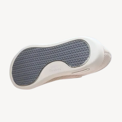 Supportive Neutral Arch Walking Shoes