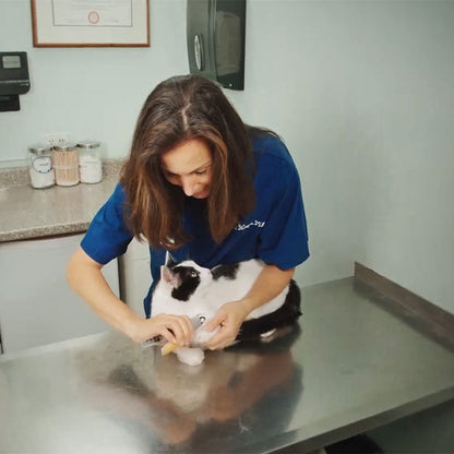 Easy Grip Pet Nail Trimmers with Safety Sensors