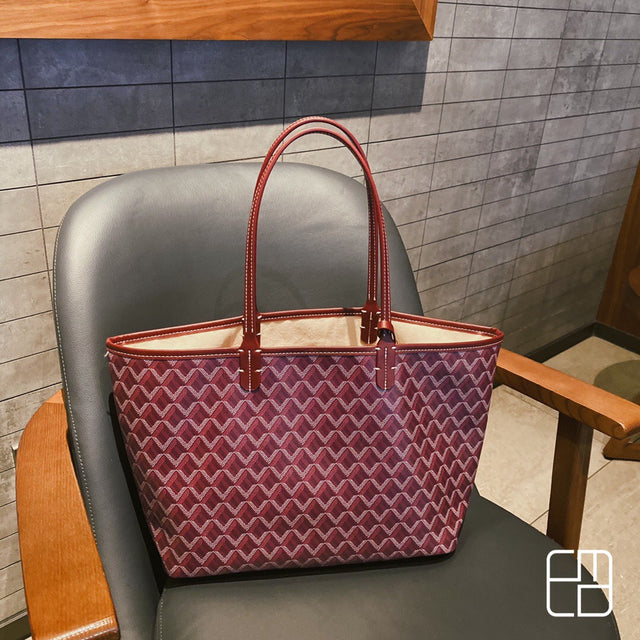Classic Chic Leather Tote Bag