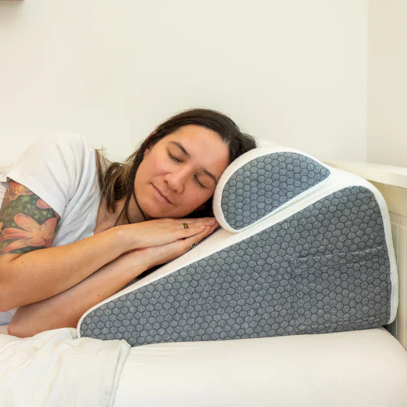 Supportive Memory Foam Pillow for Restful Sleep - OutfitLondon