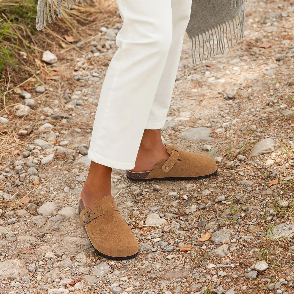 Comfortable Women's Suede Mule Clogs - OutfitLondon