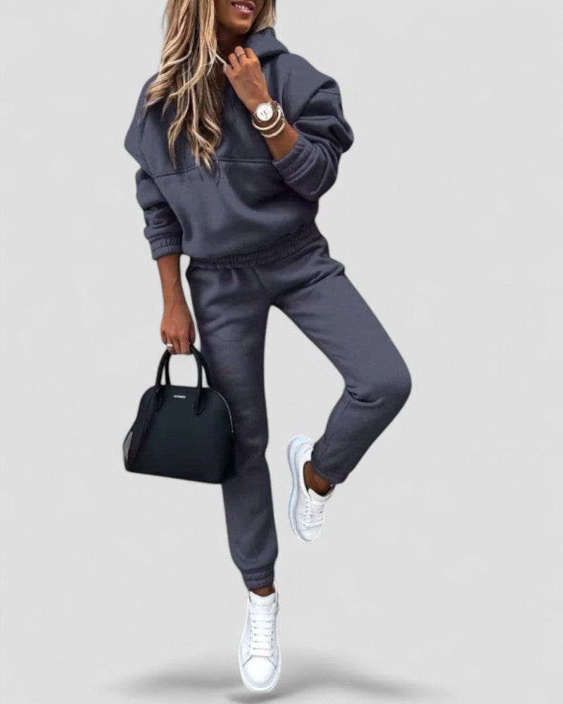 Comfy Women's Athletic Jogger Suit