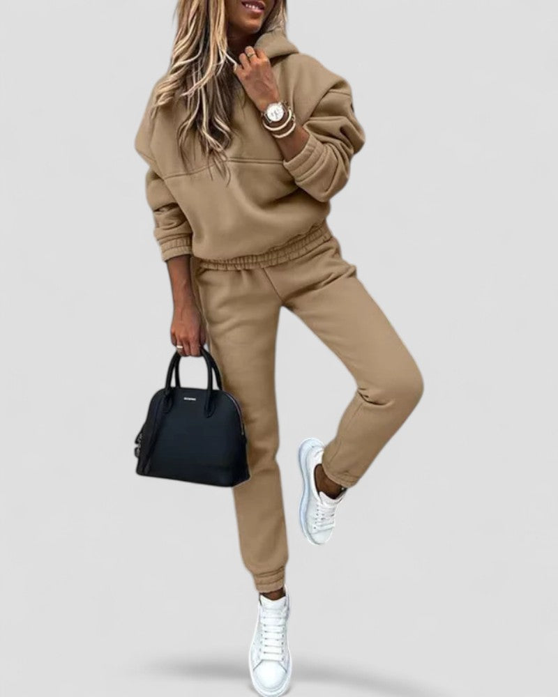 Comfy Women's Athletic Jogger Suit