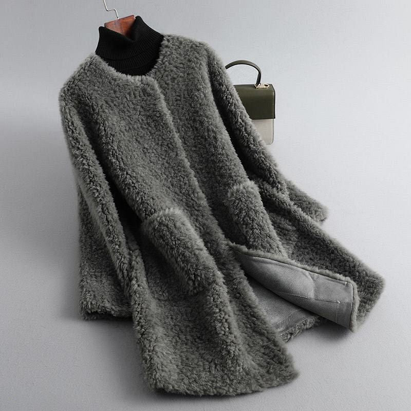 Luxurious Sheepskin Women's Coat - OutfitLondon