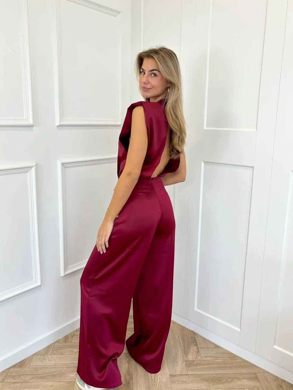 Women's Elegant Backless Crepe Jumpsuit