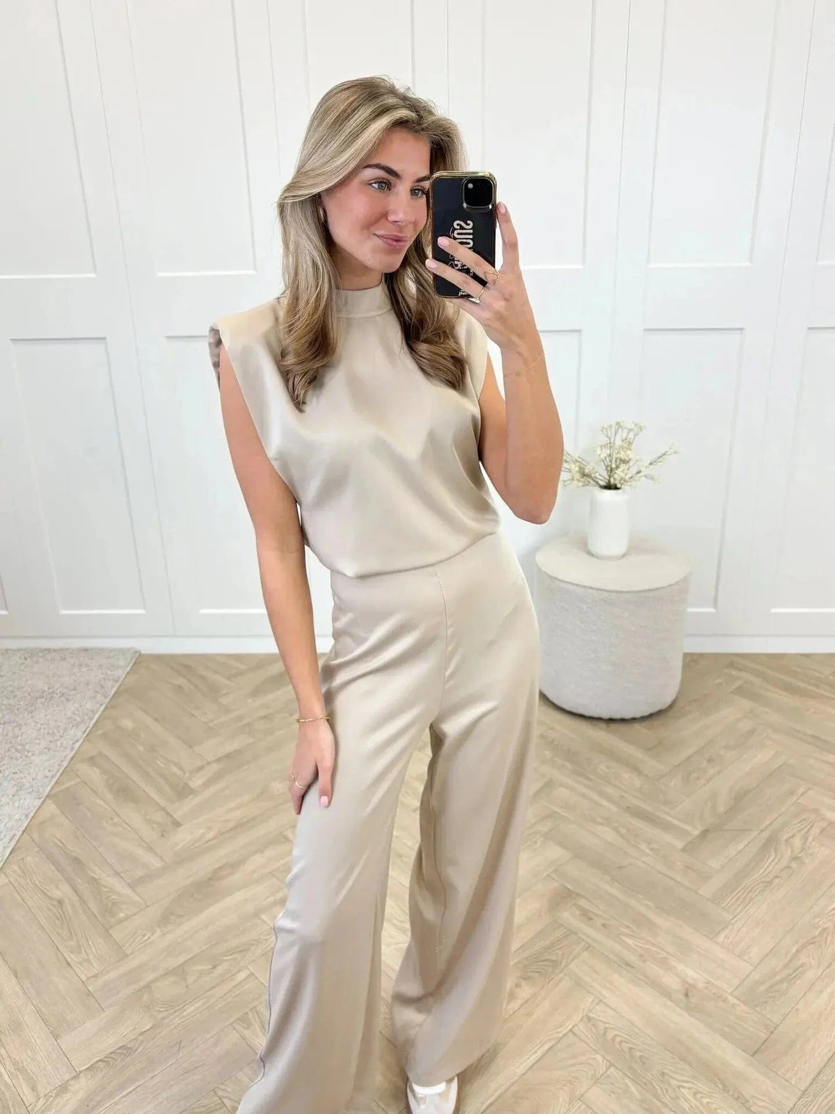 Women's Elegant Backless Crepe Jumpsuit