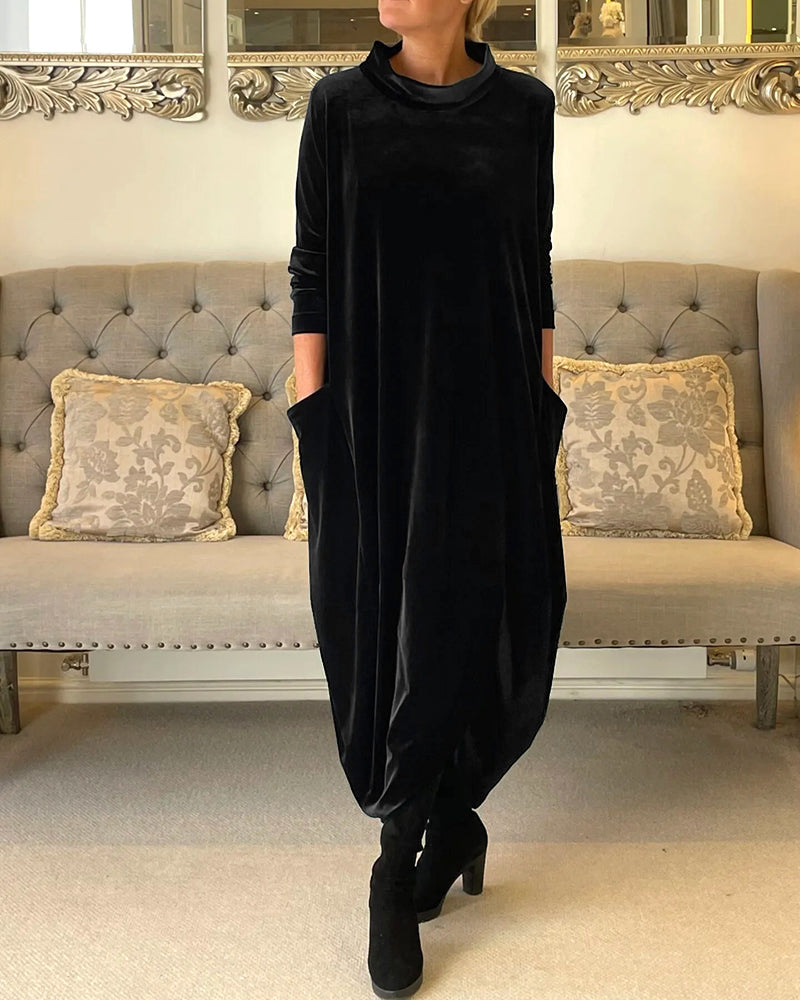 Relaxed Fit Ladies Maxi Dress with Pockets