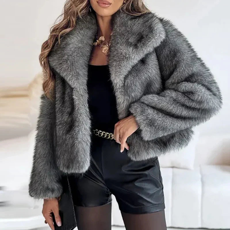 Kurze Kunstpelz-Jacke für Damen