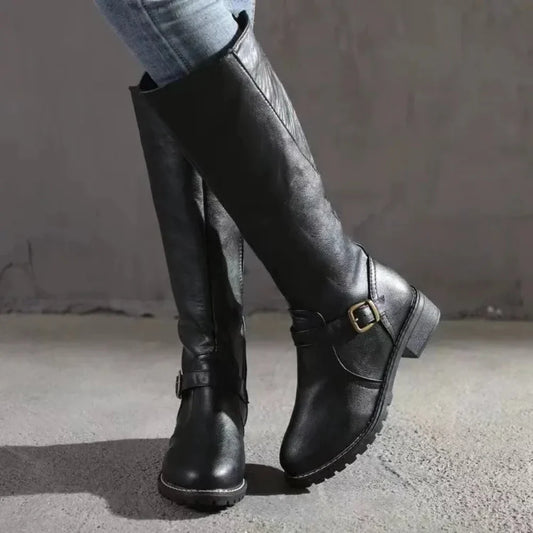 Soft Women's Low Heel Leather Ankle Boots - OutfitLondon