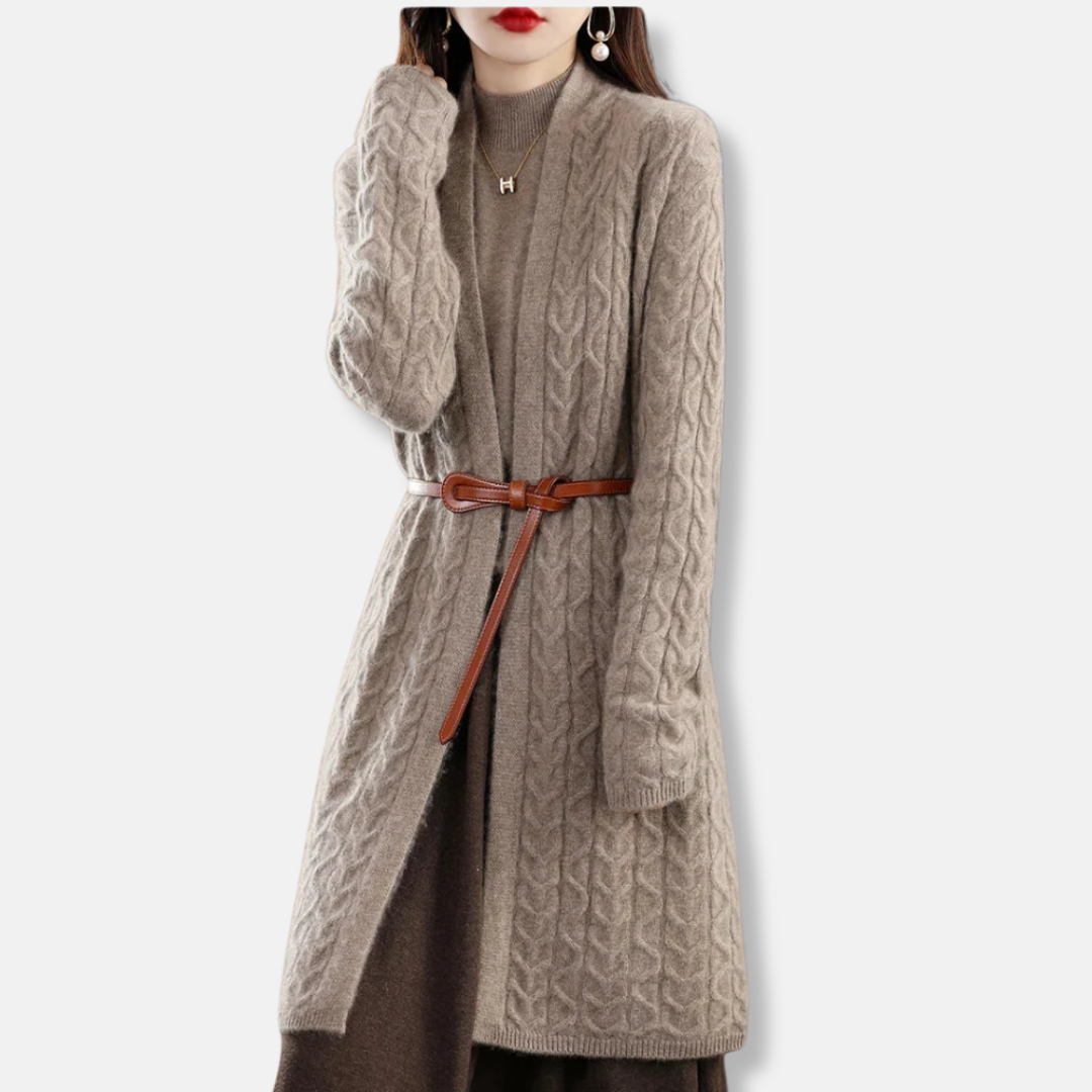 Oversized Cozy Cable Knit Sweater - OutfitLondon