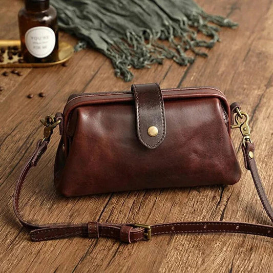 Compact Stylish Crossbody Bag with Slim Design - OutfitLondon