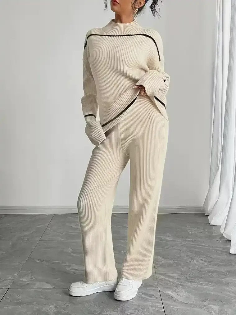 Soft Plush 2-Piece Pajama Set - OutfitLondon