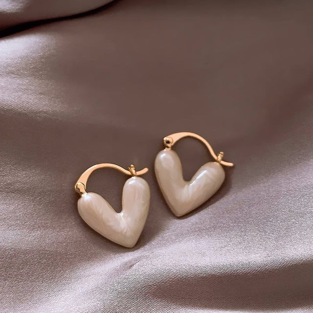 Trendy Love Heart Dangle Earrings for Ladies - OutfitLondon