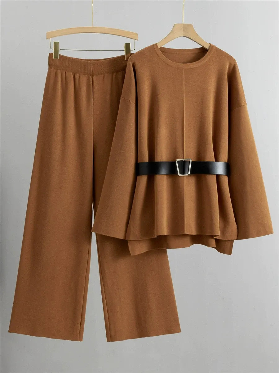Women’s Knit Two-Piece Set – Relaxed Fit Sweater with Flared Sleeves – Wide-Leg Trousers