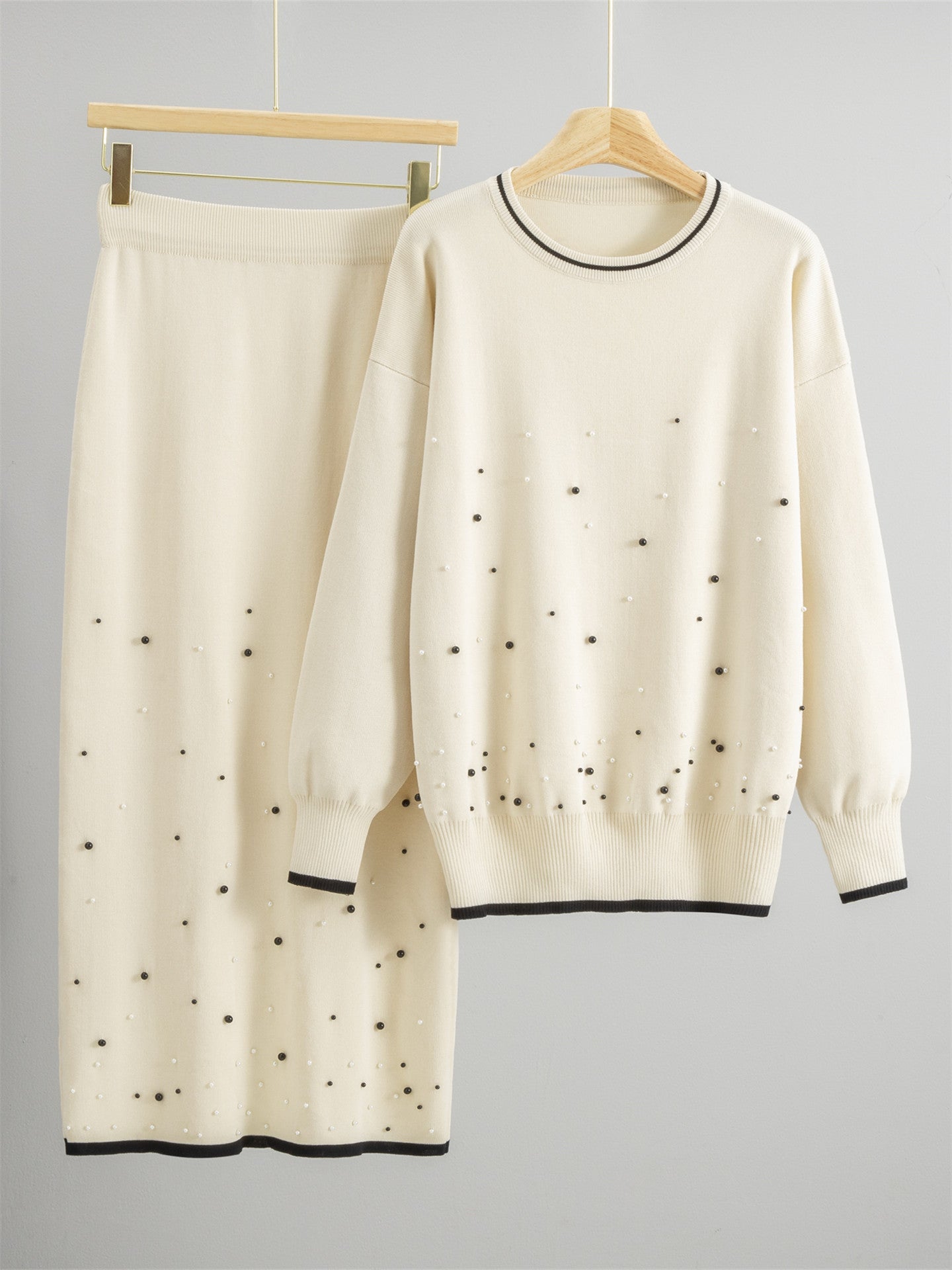 Casual Knit 2 Piece Outfit with Beads and Flowy Skirt - OutfitLondon