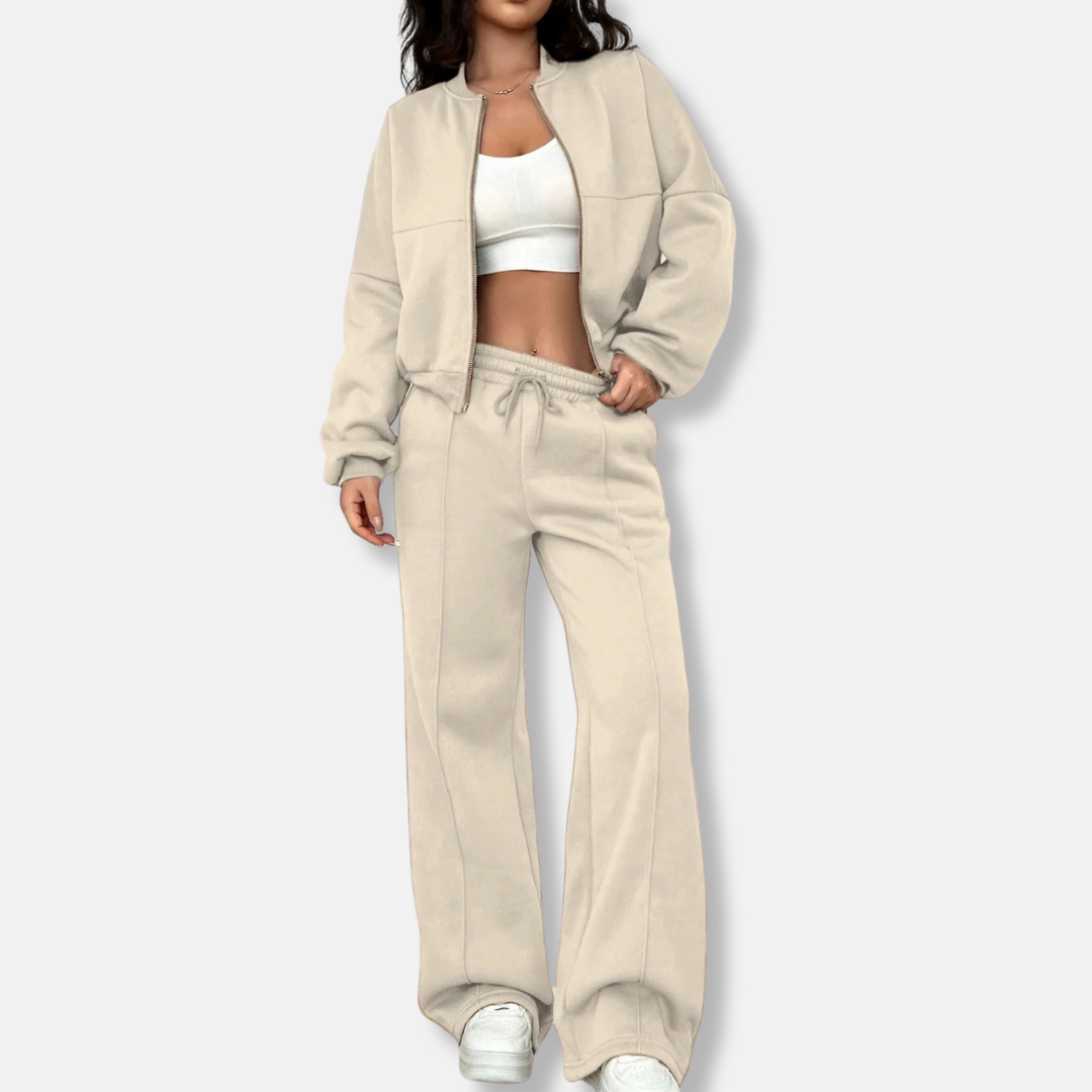 Comfy Women's Lounge Set - Casual Jacket and Pants - OutfitLondon