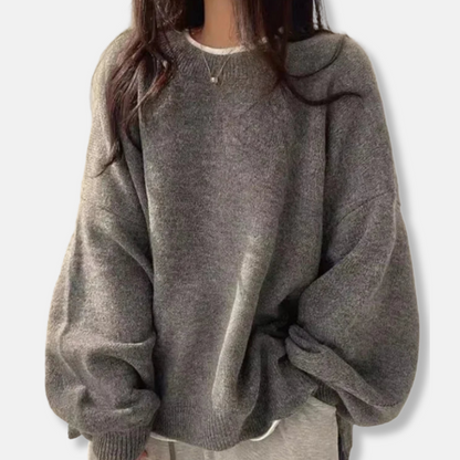 Cozy Women's Oversized Sweatshirt with Soft Ribbed Detail