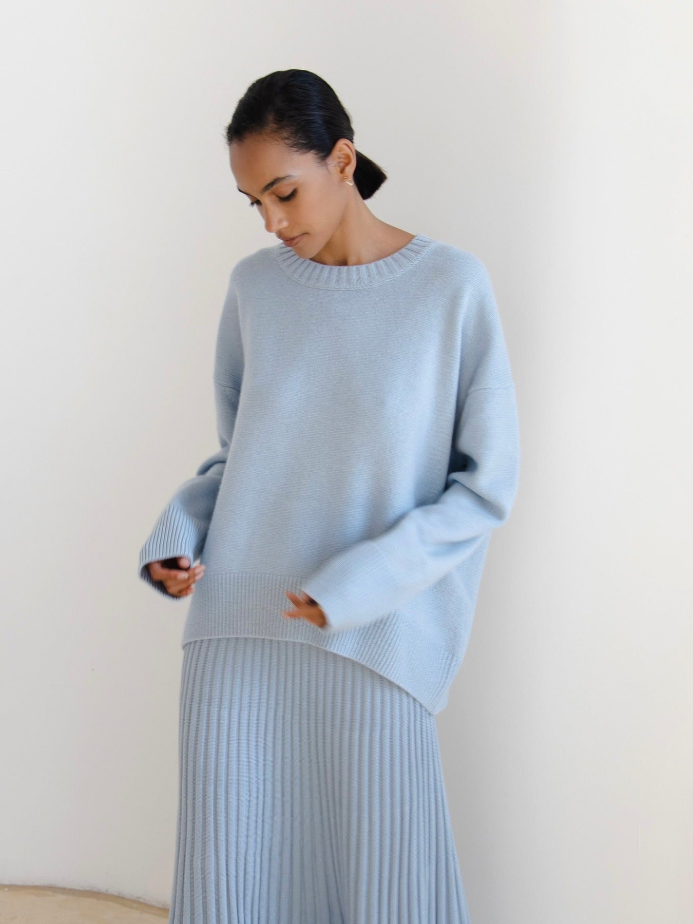 Comfy Women's Oversized Crew Neck Sweatshirt