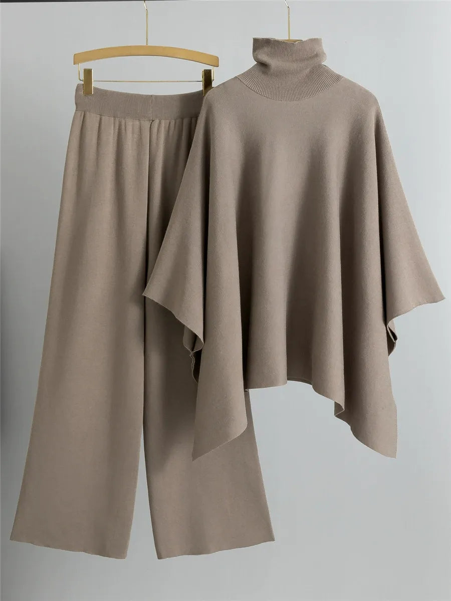 Cozy Women's 2-Piece Knit Sweat Suit