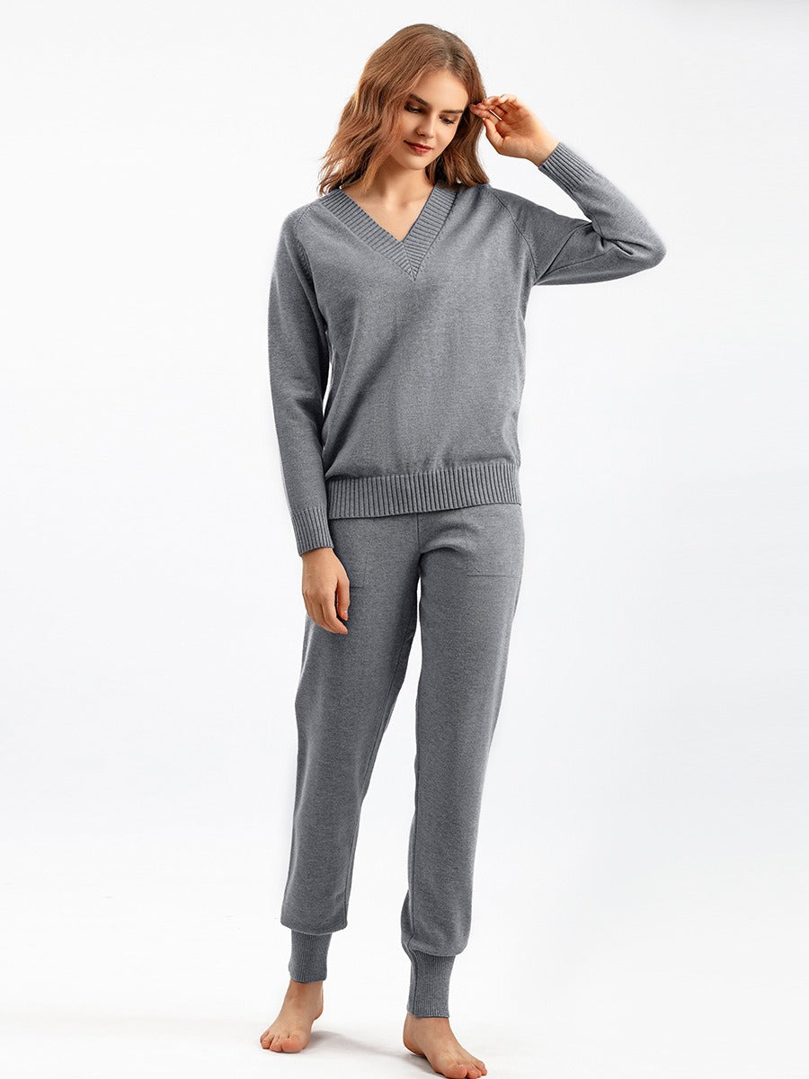 Cozy Women's 2-Piece Sweater Jogger Set