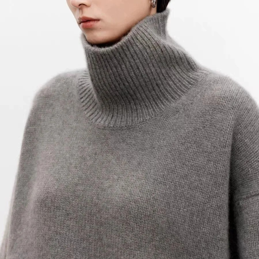 Soft Luxury Cashmere Turtleneck Sweater
