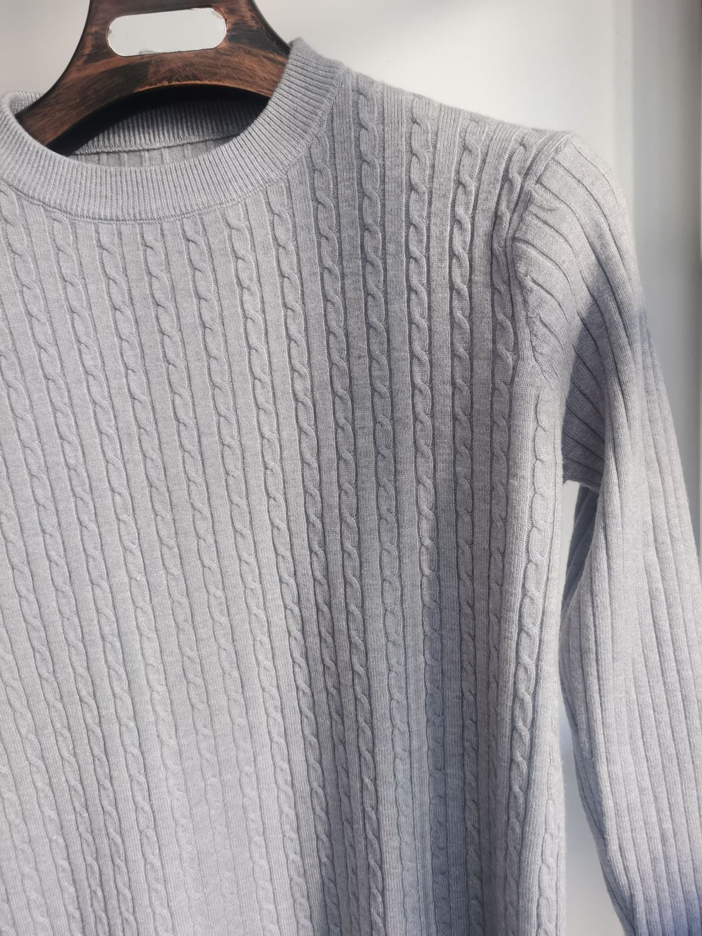 Men's Classic Fit Premium Crew Neck Pullover Sweater