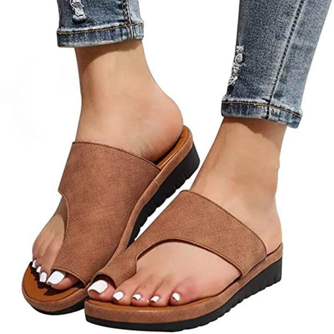 Soft Women's Beach Flip Flops - OutfitLondon