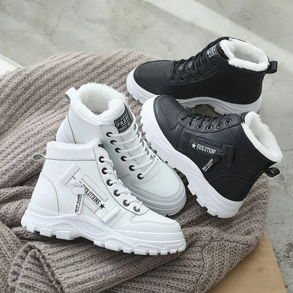Insulated Snow Boots for Women - Warm and Waterproof
