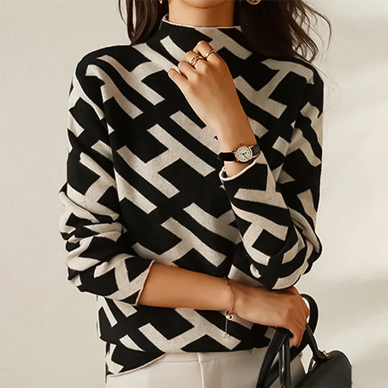 Soft Women's Winter Patterned Sweatshirt