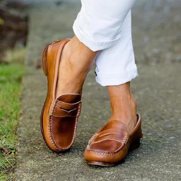 Comfy Women's Slip On Moccasin Shoes - OutfitLondon