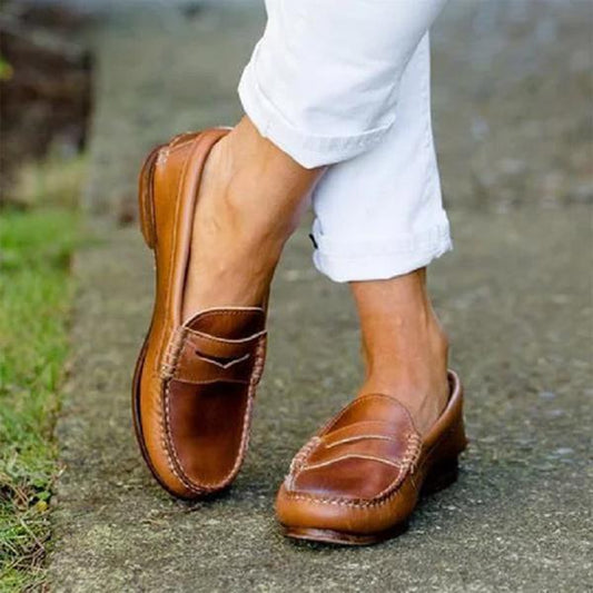 Comfy Women's Slip On Moccasin Shoes - OutfitLondon