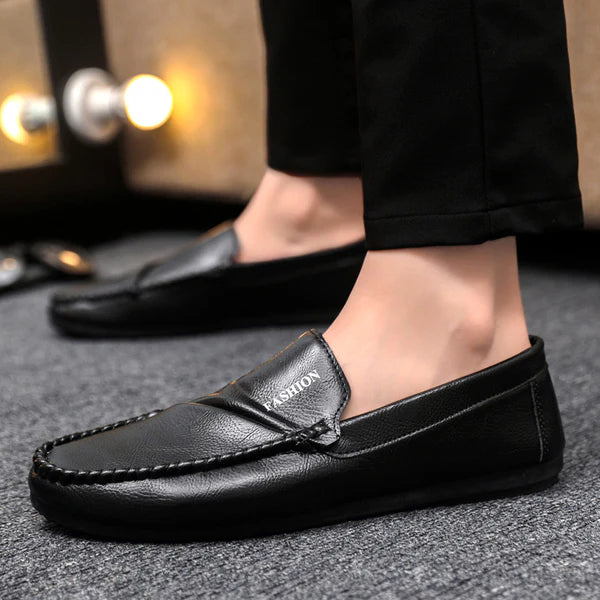 Men's Moccasins with Hand-Stitched Upper and Lightweight Comfort