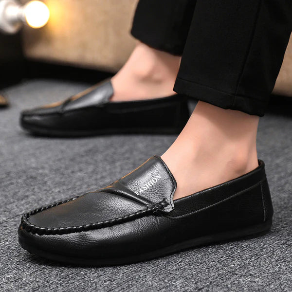 Men's Moccasins with Hand-Stitched Upper and Lightweight Comfort