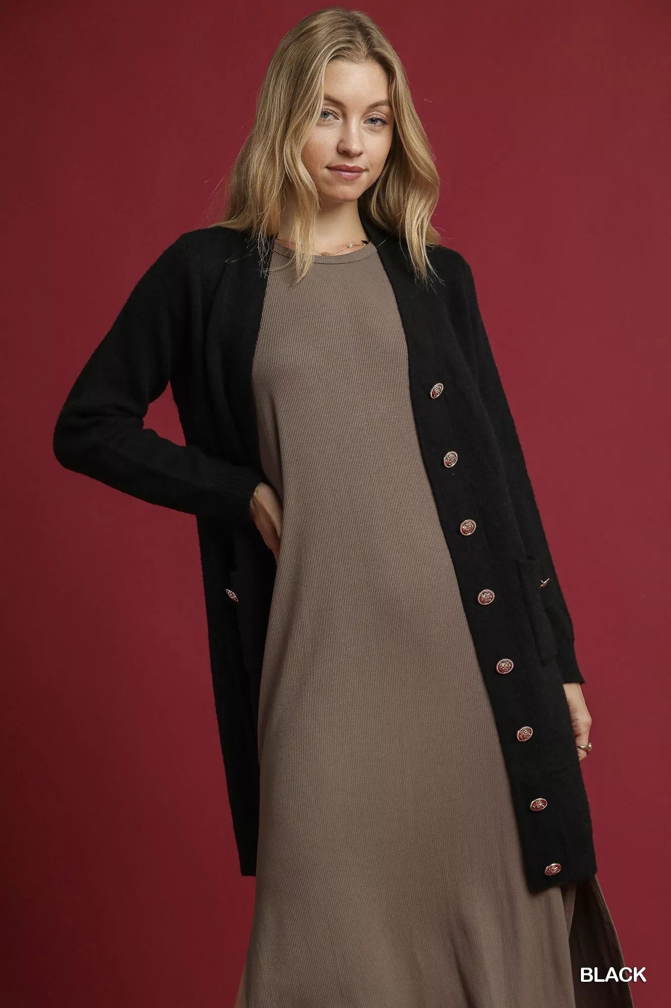 Cozy Oversized Cardigan Sweater with Pockets - OutfitLondon