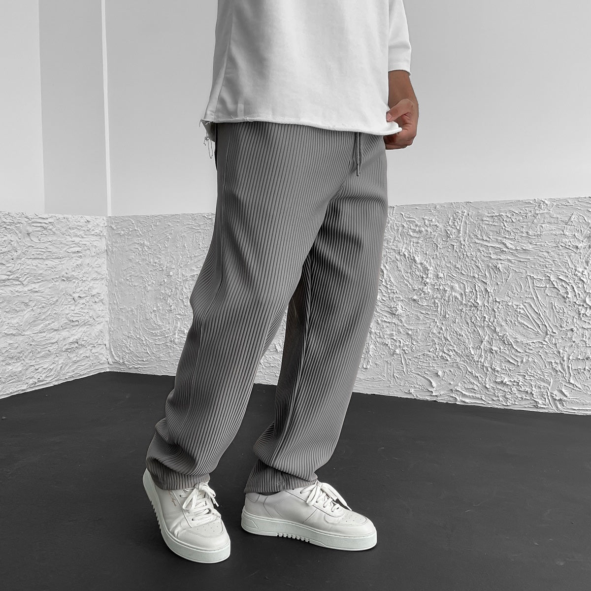 Comfortable Mens Loose Fit Drawstring Trousers