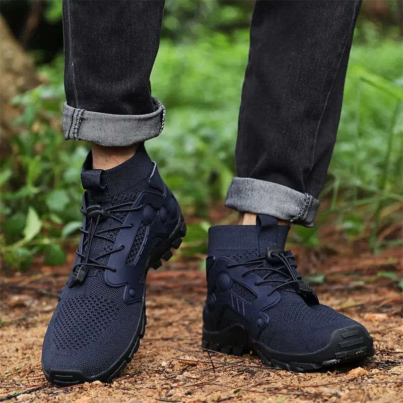 Lightweight Men's Trail Running Shoes