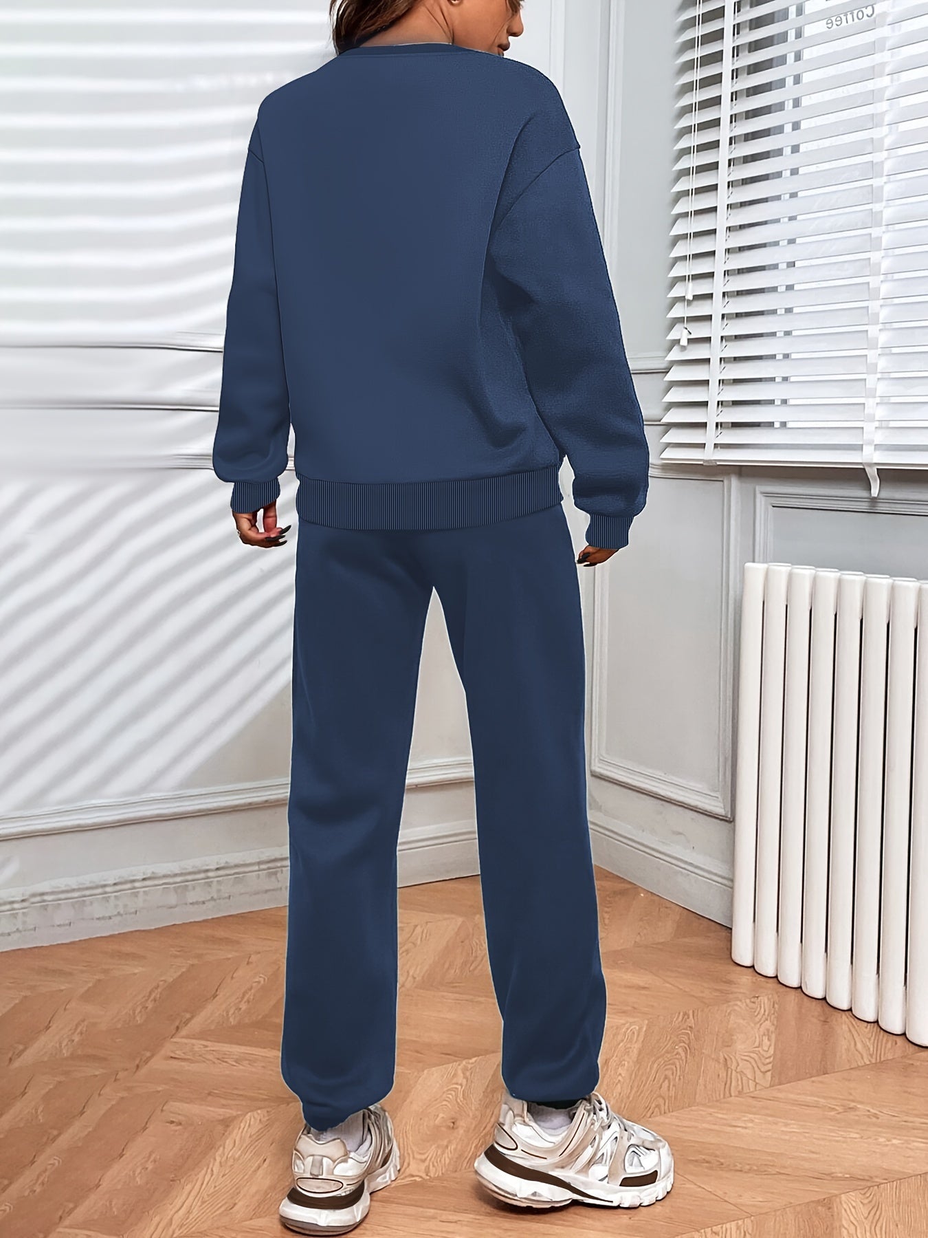 Relaxed Fit 2-Piece Sport Tracksuit