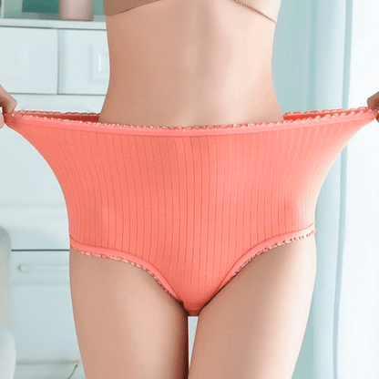 Leak-Free Women's Underwear Set of 3 – Lightweight, Absorbent, Stylish Comfort in Multiple Sizes