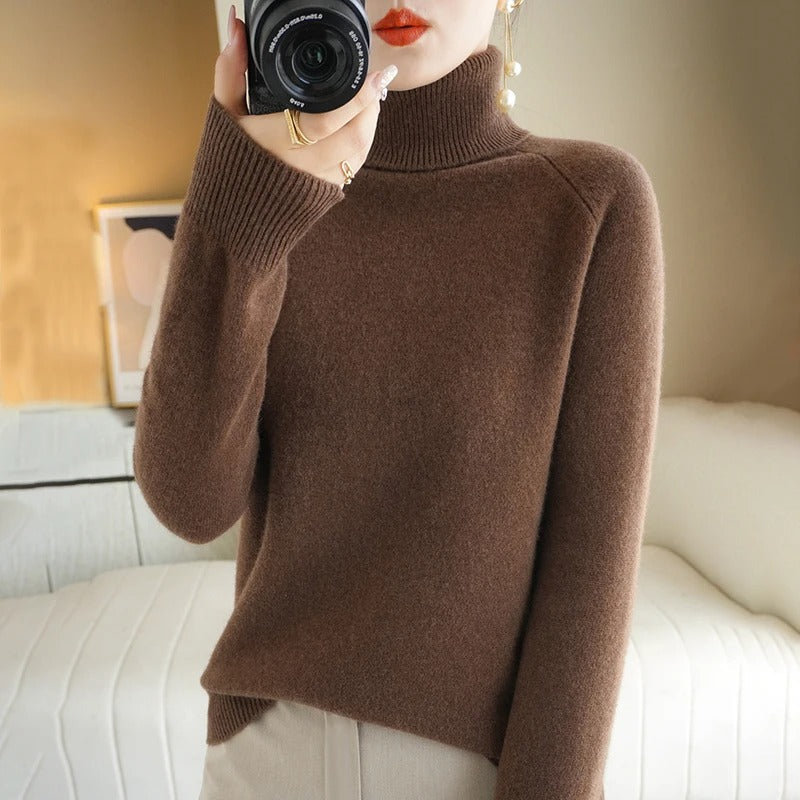 Women's Classic Fit Crew Neck Pullover Sweater - OutfitLondon