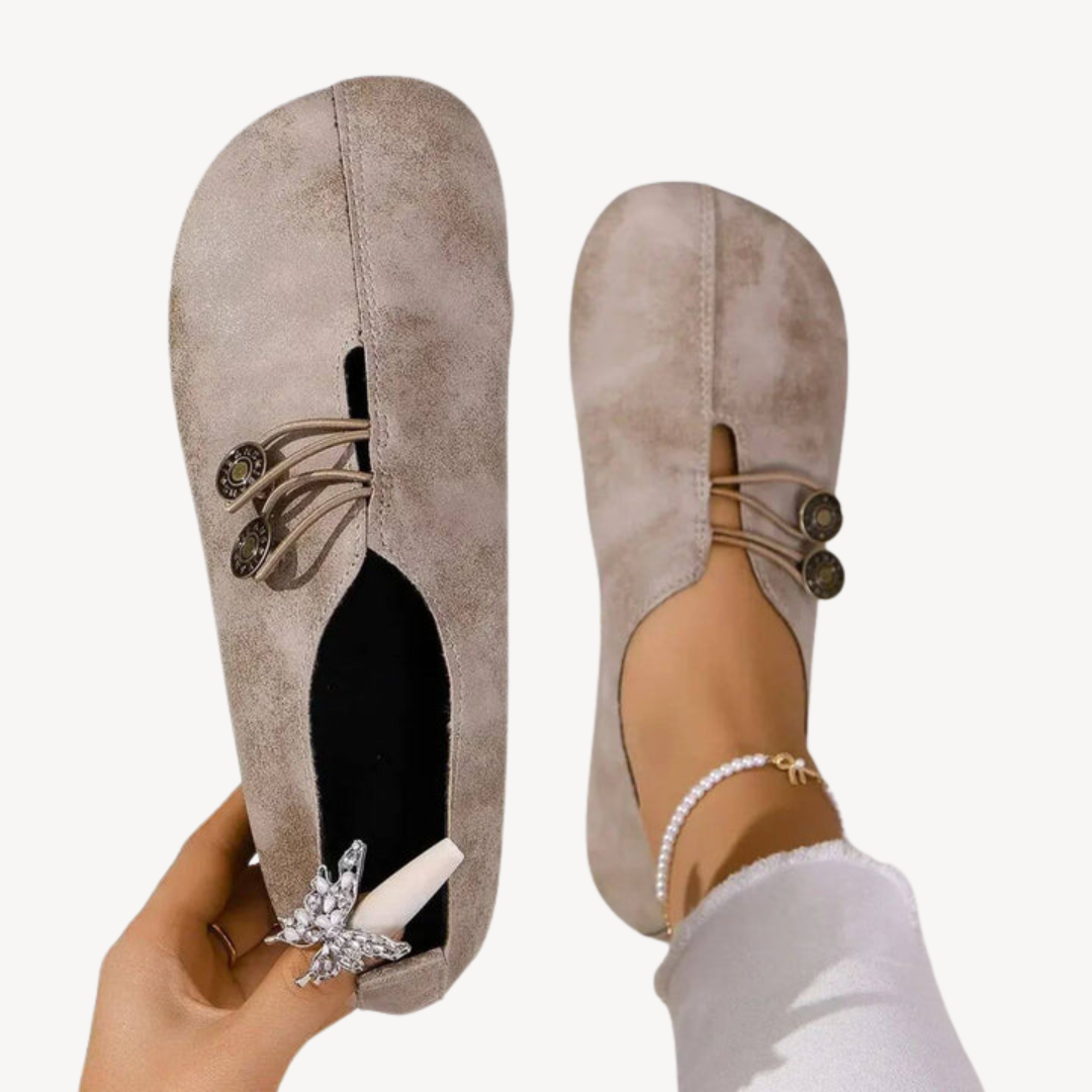Comfortable Women's Flat Walking Shoes - OutfitLondon