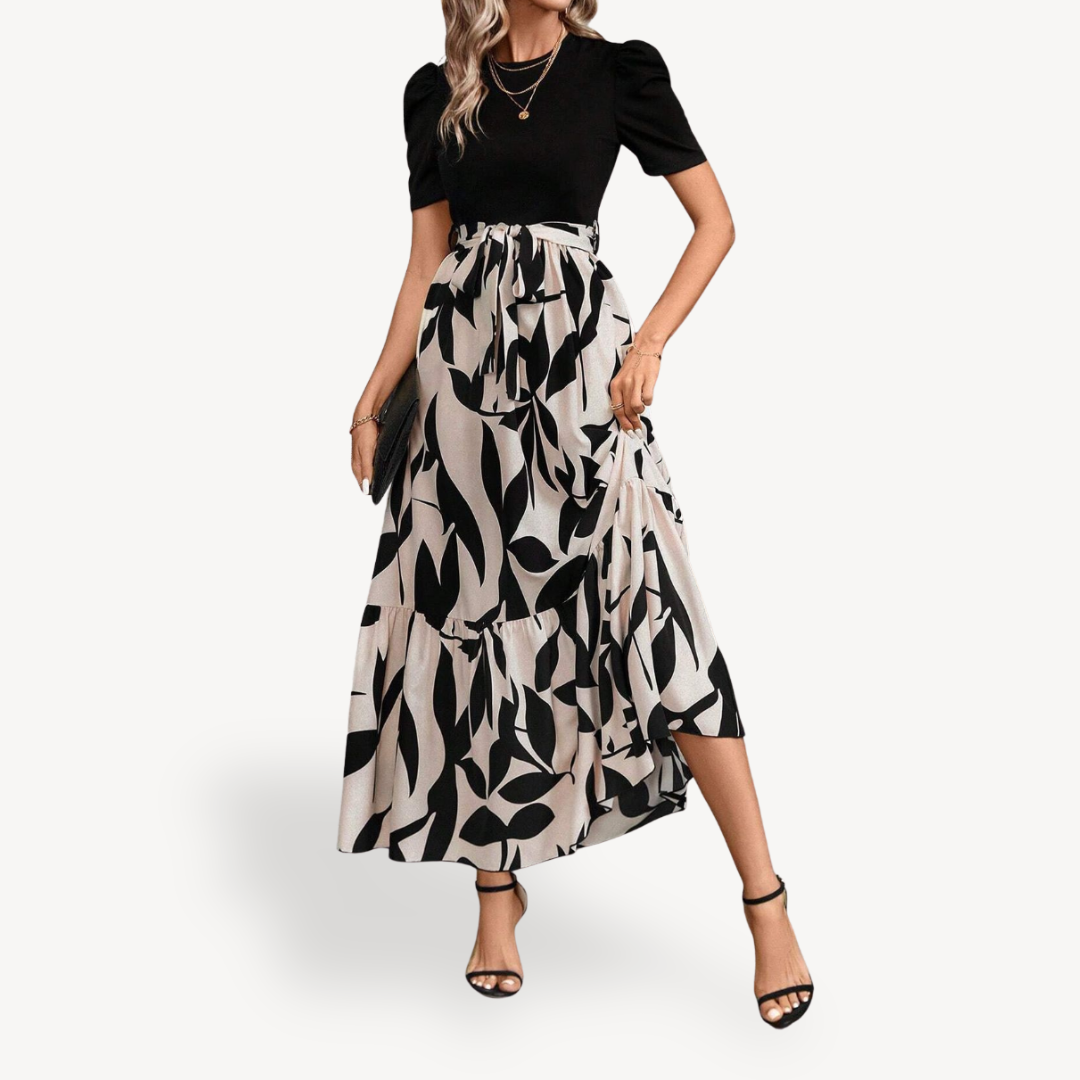 Relaxed Fit Summer Maxi Dress with Short Sleeves - OutfitLondon