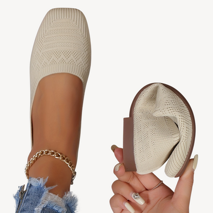 Comfortable Wide Toe Women's Flat Shoes - OutfitLondon