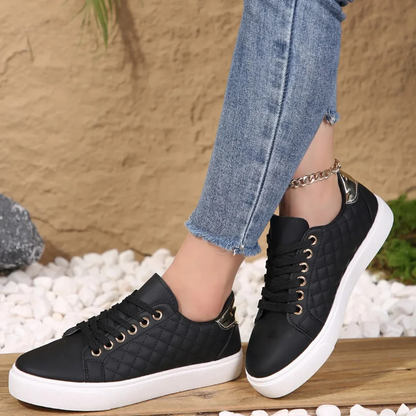 Comfortable Women's Supportive Quilted Shoes - OutfitLondon