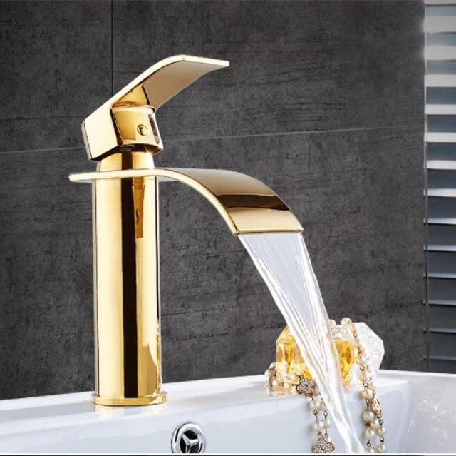 Stylish Gold Tone Single Handle Kitchen Faucet