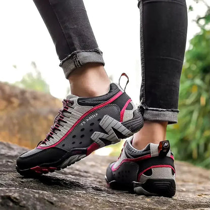 Comfortable Outdoor Women's Trail Shoes