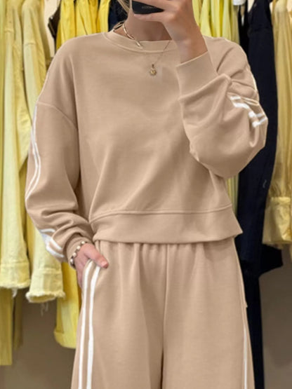 Vibrant Casual T-Shirt and Elastic Sweatpants Set