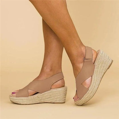 Comfortable Women's Flat Summer Sandals - OutfitLondon