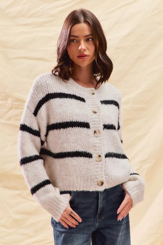 Women's Traditional Plaid Open Front Cardigan Sweater - OutfitLondon